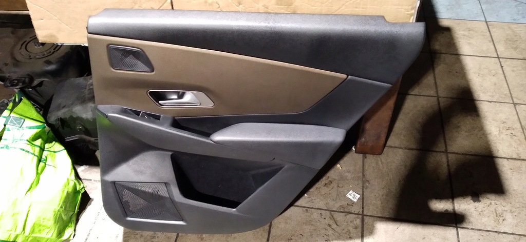 фото №1, Citroen ds7 обшивка оббивка двері задня лівий 1952200x правий 1952199x