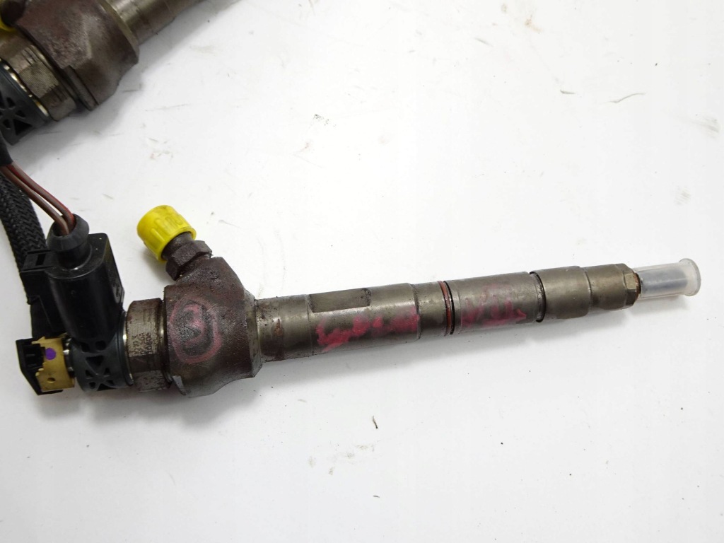 Форсунки насос набор комплект . vw golf vii octavia iii 1.6 tdi 105 km clh Оригинал