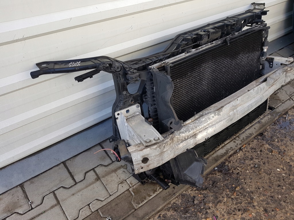 Audi a4 b8 рестайлинг  11-15r 2.0 tdi ремень передний радиатор вентиляторы механическая коробка передач в Украине