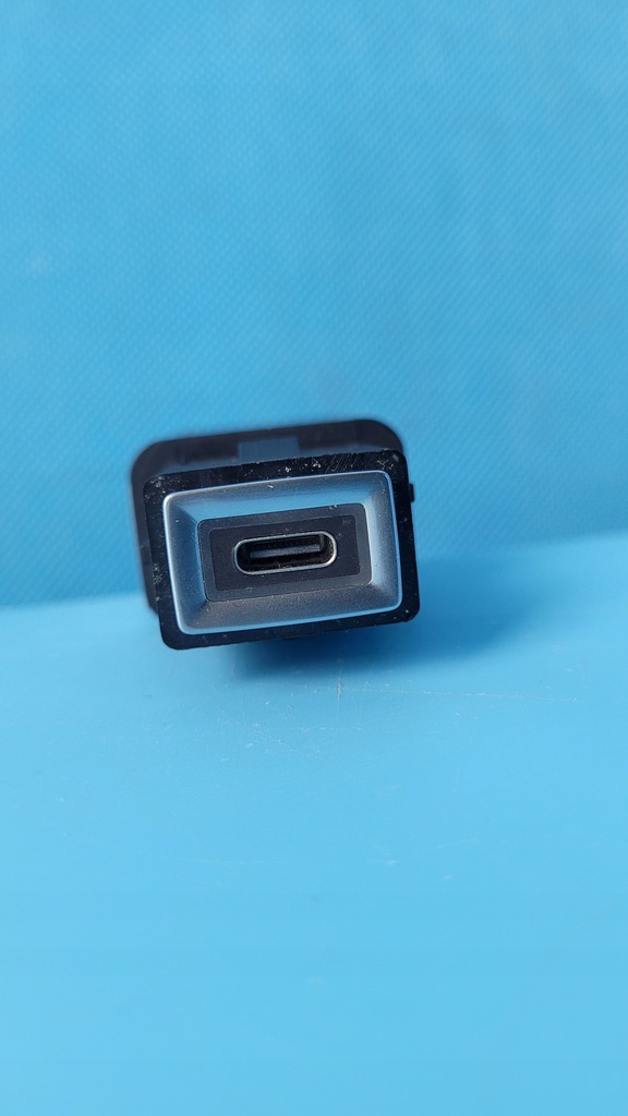 фото №9, Peugeot 308 iii p5 21r разъём port usb-c 98483947vv 9848394880