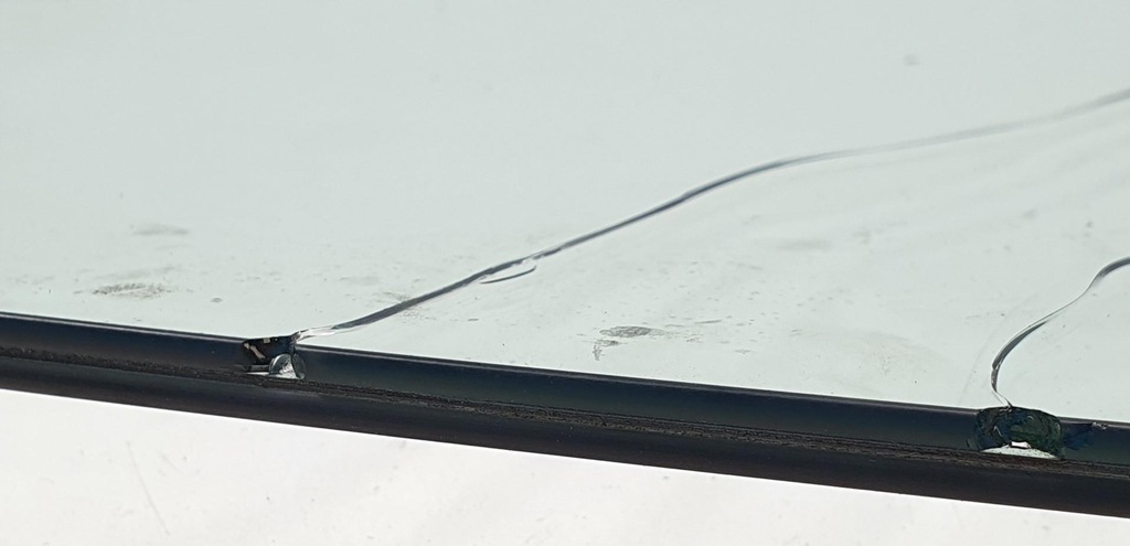 фото №4, Стекло дверь левая aston martin rapide