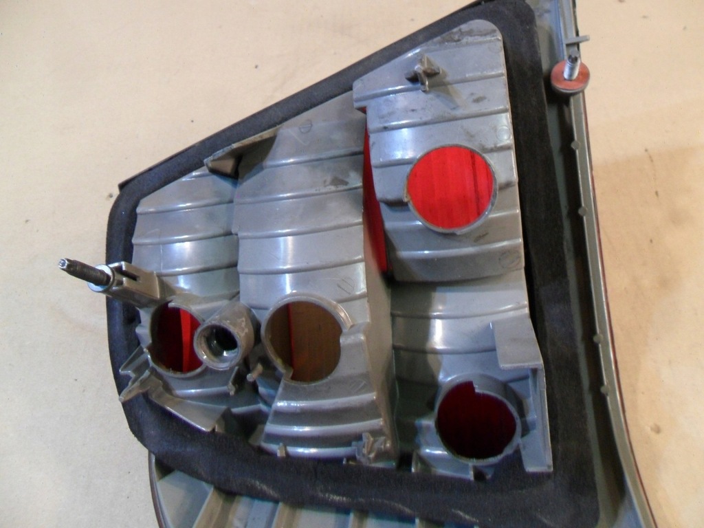 фото №16, Лампа задняя задняя правая bmw 3 e46 sedan 6910532