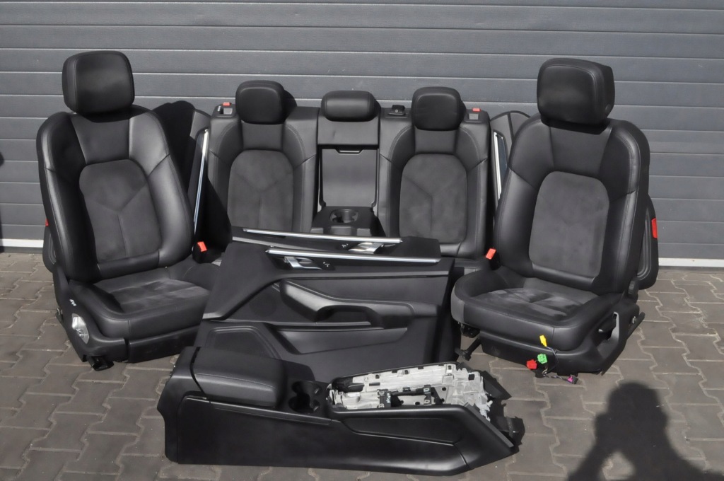 фото №1, Porsche macan перехідник салону сидіння заднє сидіння шкіра anglik