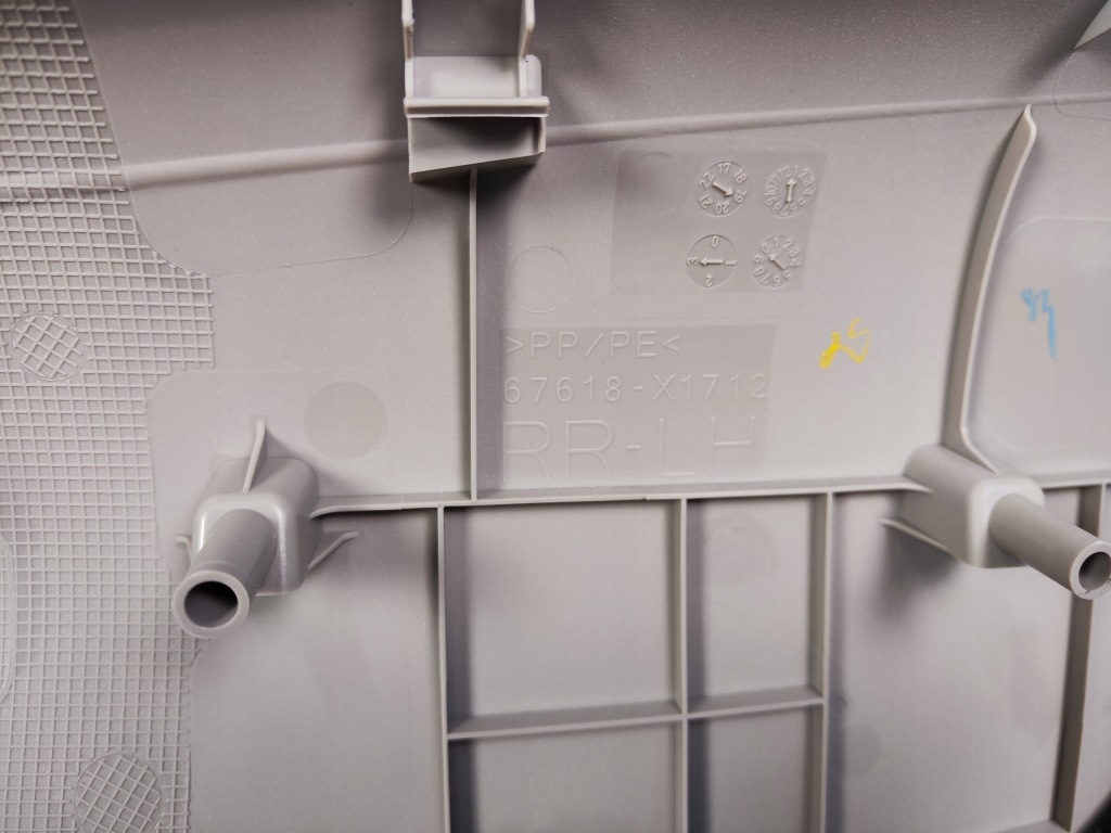 фото №9, Toyota corolla e21 обшивка дверь левый задняя 67614-x1708