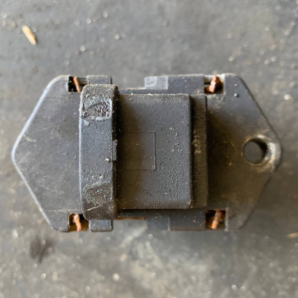 фото №1, Резистор резистор вентилятор 7700432632 renault master iii