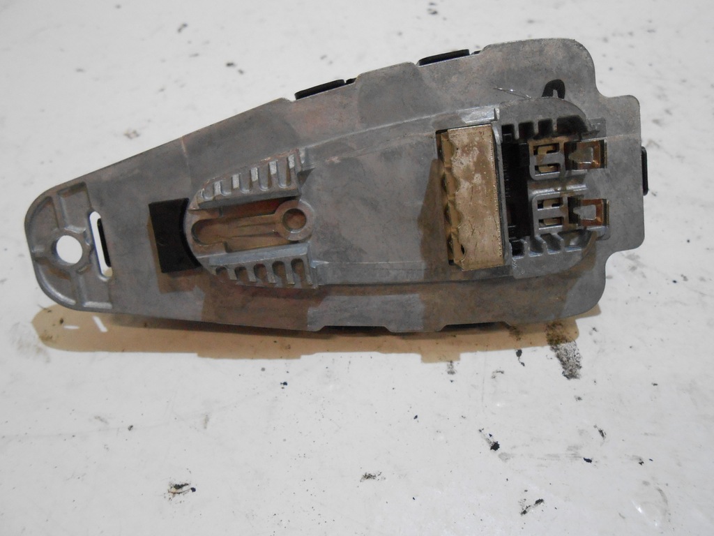 фото №10, Bmw x4 антенна кровельная rekin цвет m416 9291484 9290243