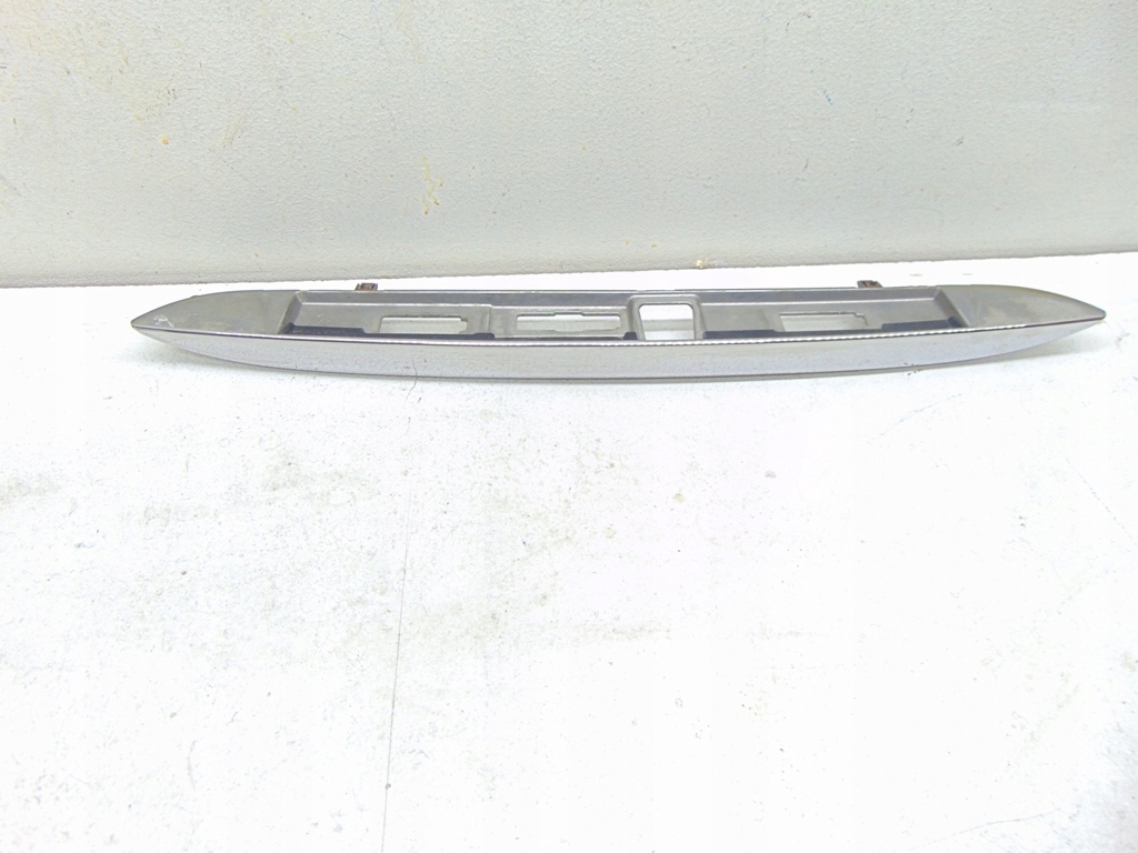 фото №1, Накладка хром задня renault talisman kombi 848102921r