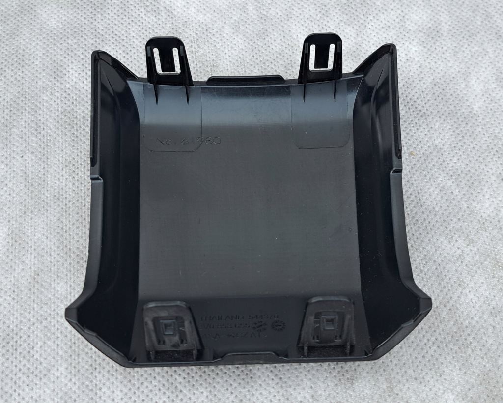 Заглушка радара w решітка радіатора skoda superb 3 3v0853655 Доставка