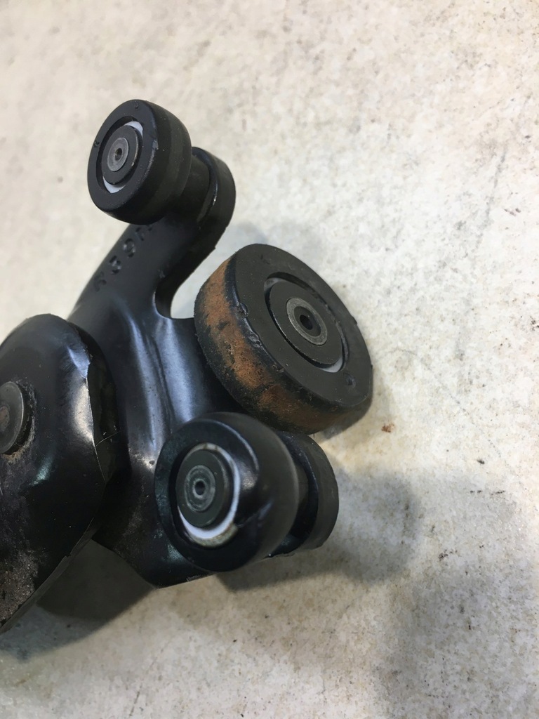 фото №10, Замок дверь раздвижных правый voyager iii