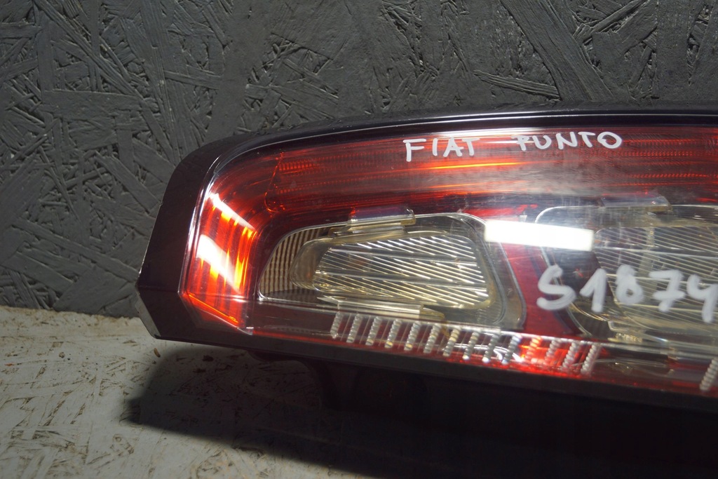 фото №7, Fiat grande punto evo лампа правий задня s1874
