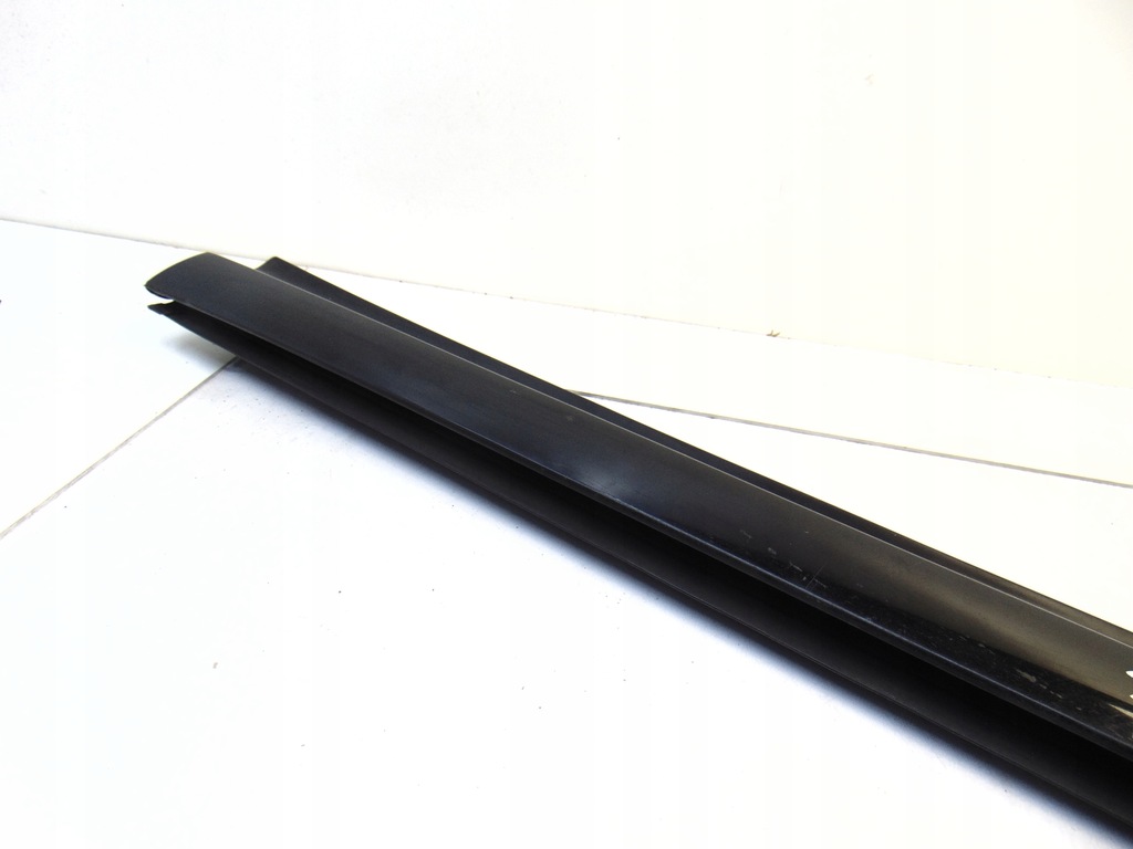 фото №5, Молдинг дверь правый перед audi a8 d3 цвет ly9b