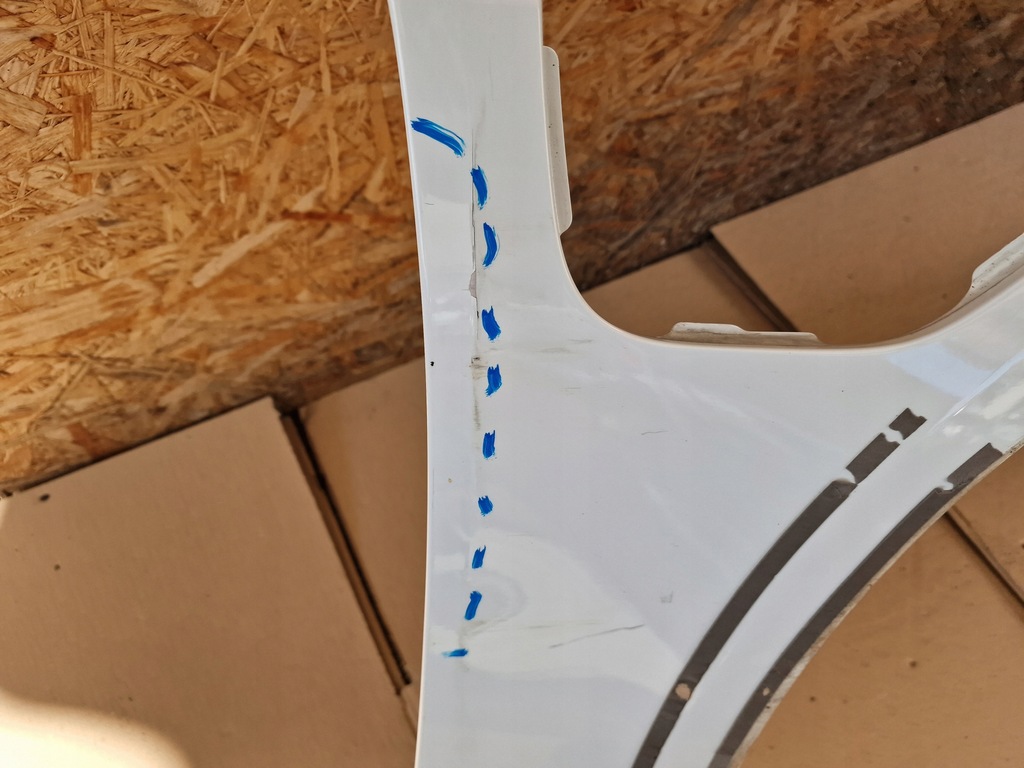 фото №6, Porsche taycan крыло правый