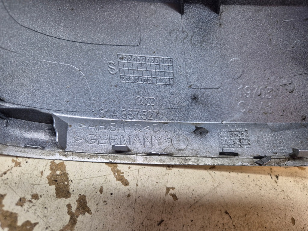 Корпус зеркало перед левый audi q3 f3 21- 81a857527a в Украине