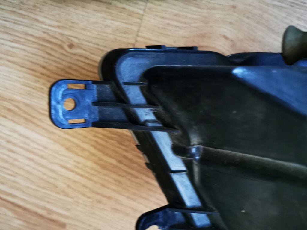 фото №8, Skoda rapid противотуманная фара led + рамка правая 12-17