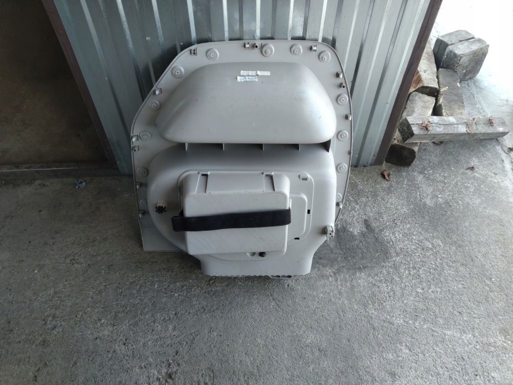 фото №2, Pacifica 2016-2020r бардачок полка багажника