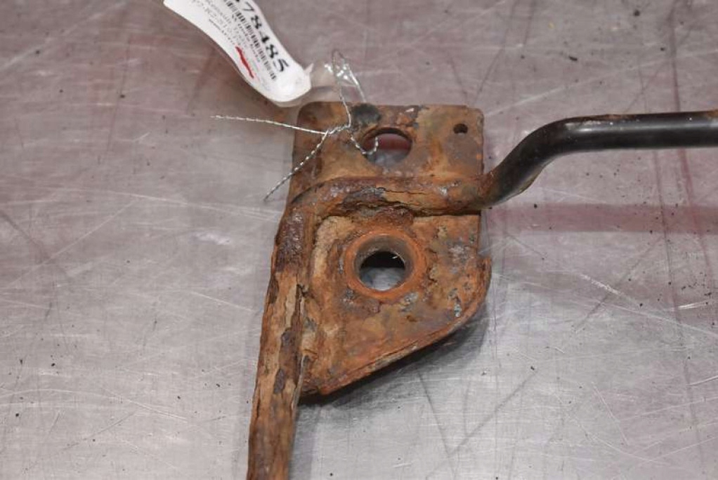 фото №3, Подъемник кронштейн колеса запасного renault trafic 2 ii 06-15