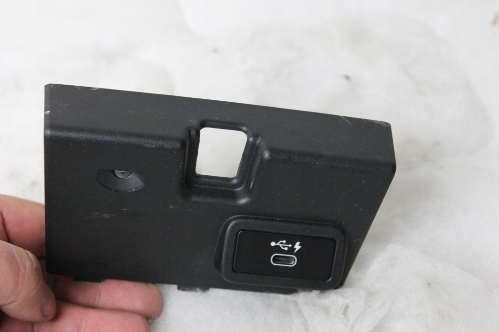 фото №1, Usb c port вход разъём защита bmw g20 g21 8711939