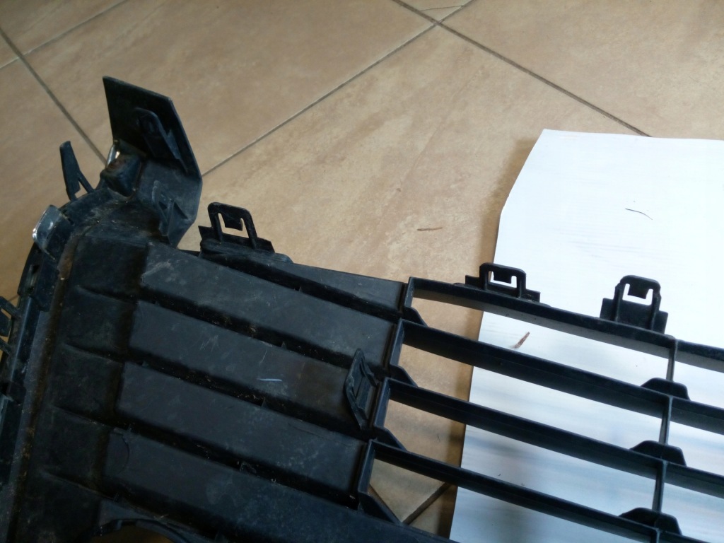 фото №13, Решётка бампера toyota yaris iii '14-17 перед 53112-0d400 с хромированные элементы oryg.