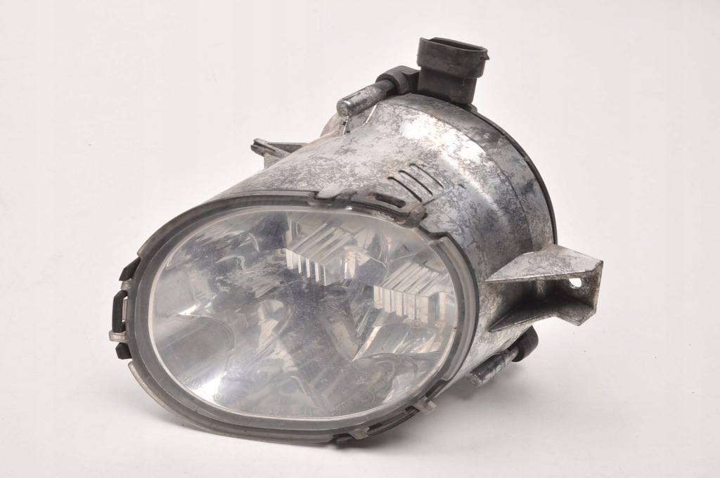 фото №1, Volvo s40 ii v50 противотуманная фара правый lift r-design 31353108 дневные