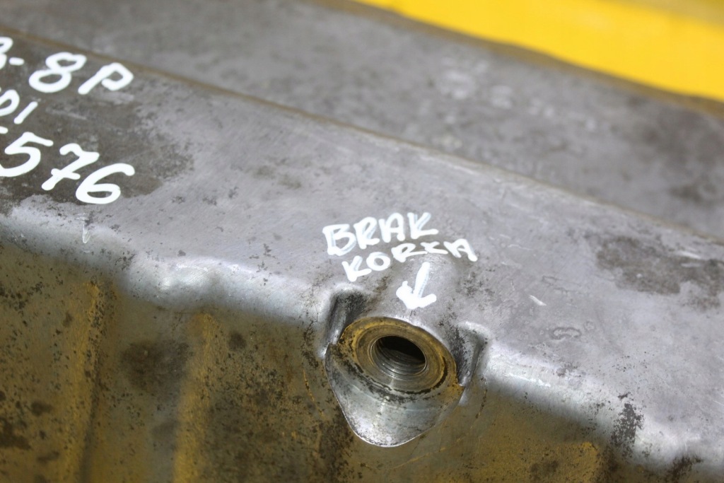 Піддон масляна оливи vw audi a3 8p skoda seat 2.0 tdi 038103603ag Недорого