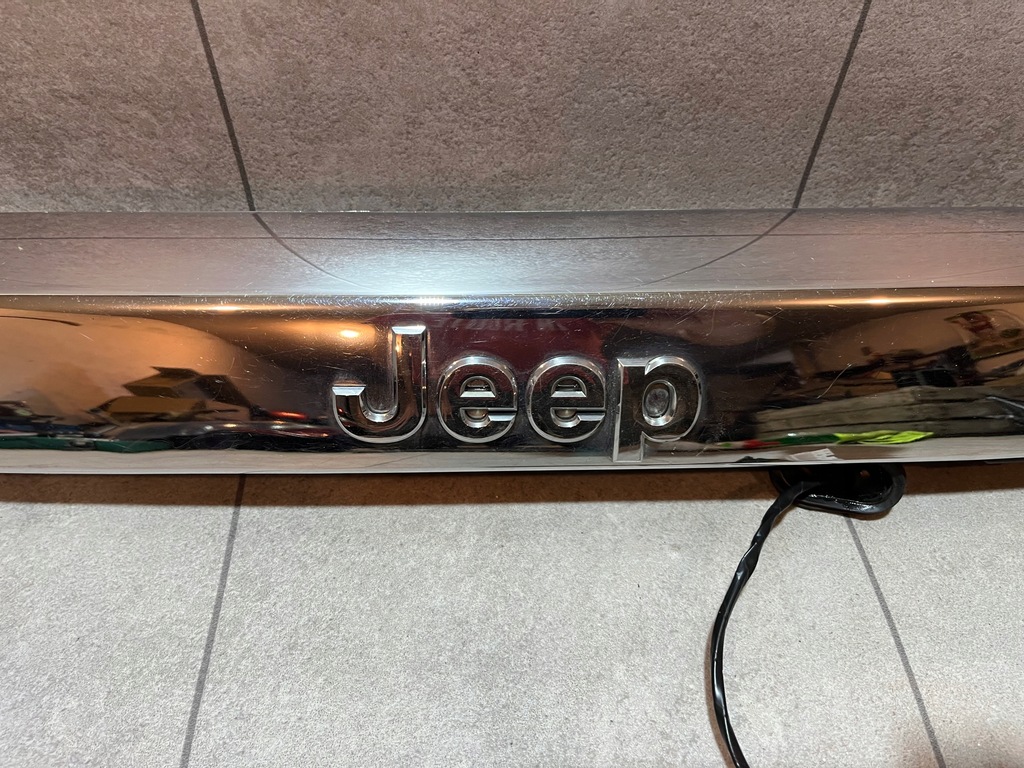 фото №14, Jeep commander xk накладка кришка багажника задня оригінал