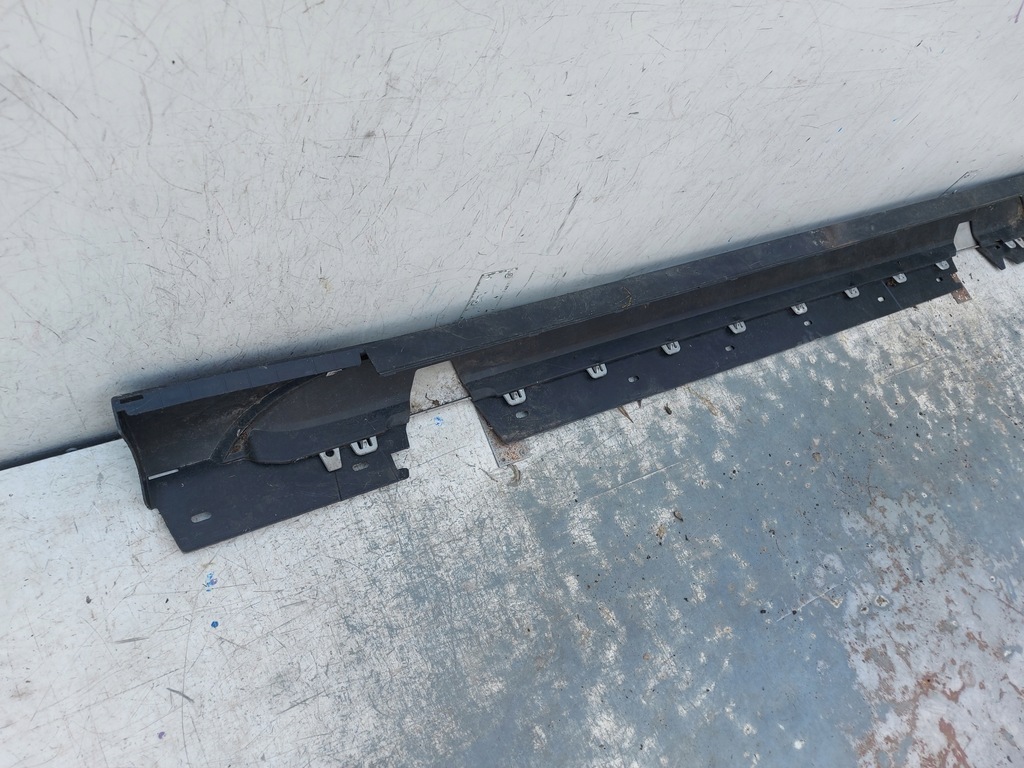 фото №10, Bmw x1 e84 x-line lift молдинг поріг поріг правий