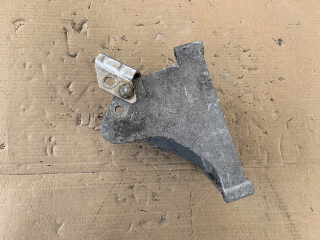 фото №2, Кронштейн двигателя renault master ii 2.5dci 8200627898