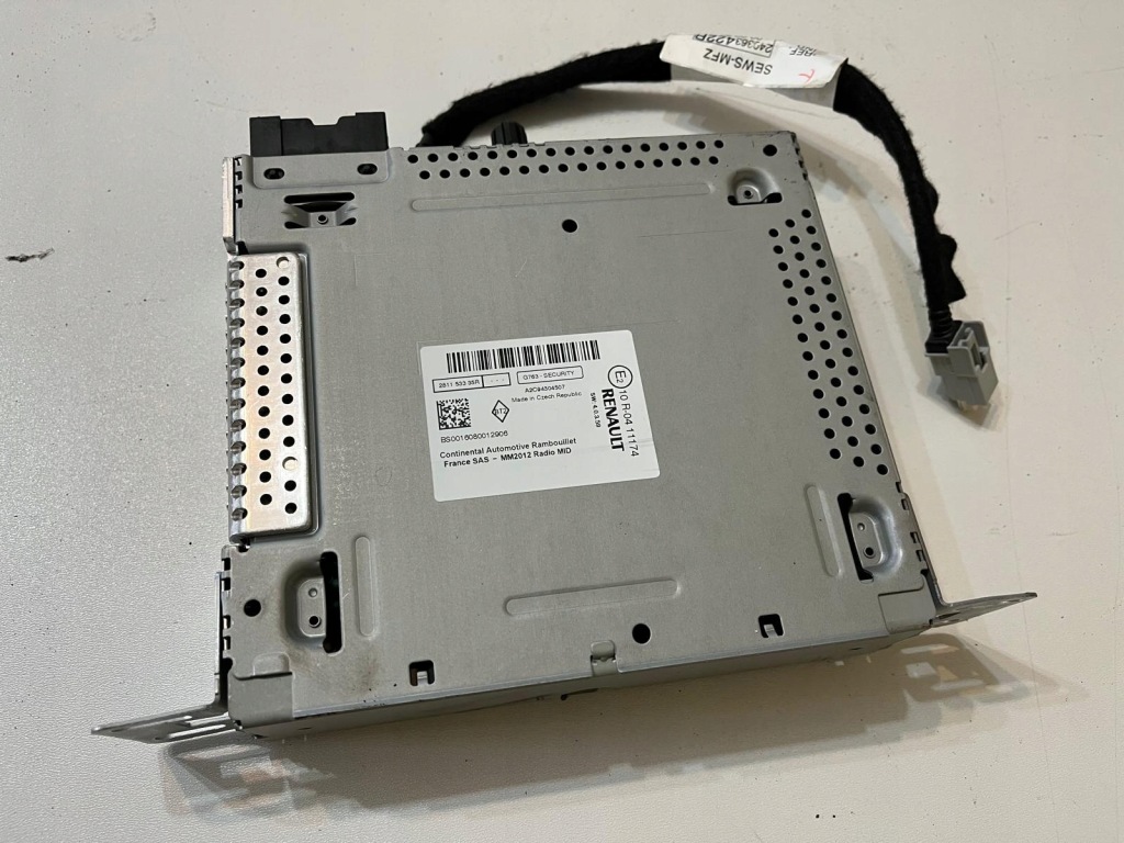 Купити Renault captur радіо радіопрогравач 281153335r