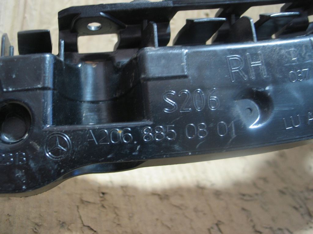 фото №11, Направляющая кронштейн бампера mercedes c klasa w206 a2068850801 a2068850601