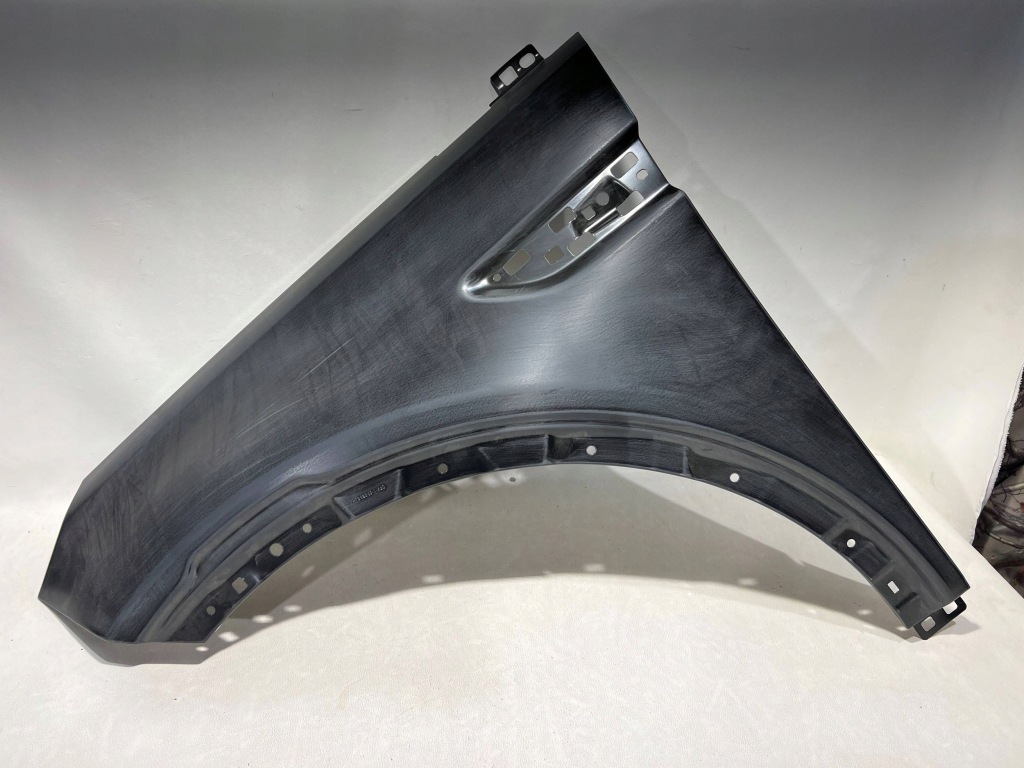 Купити Крила лівий перед land range rover discovery sport 14- lr061384