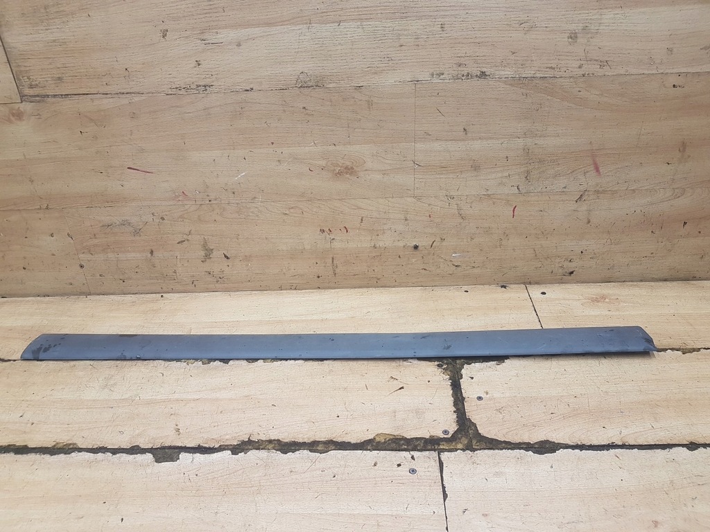 фото №1, Молдинг боковая дверь перед левая volvo v70 xc