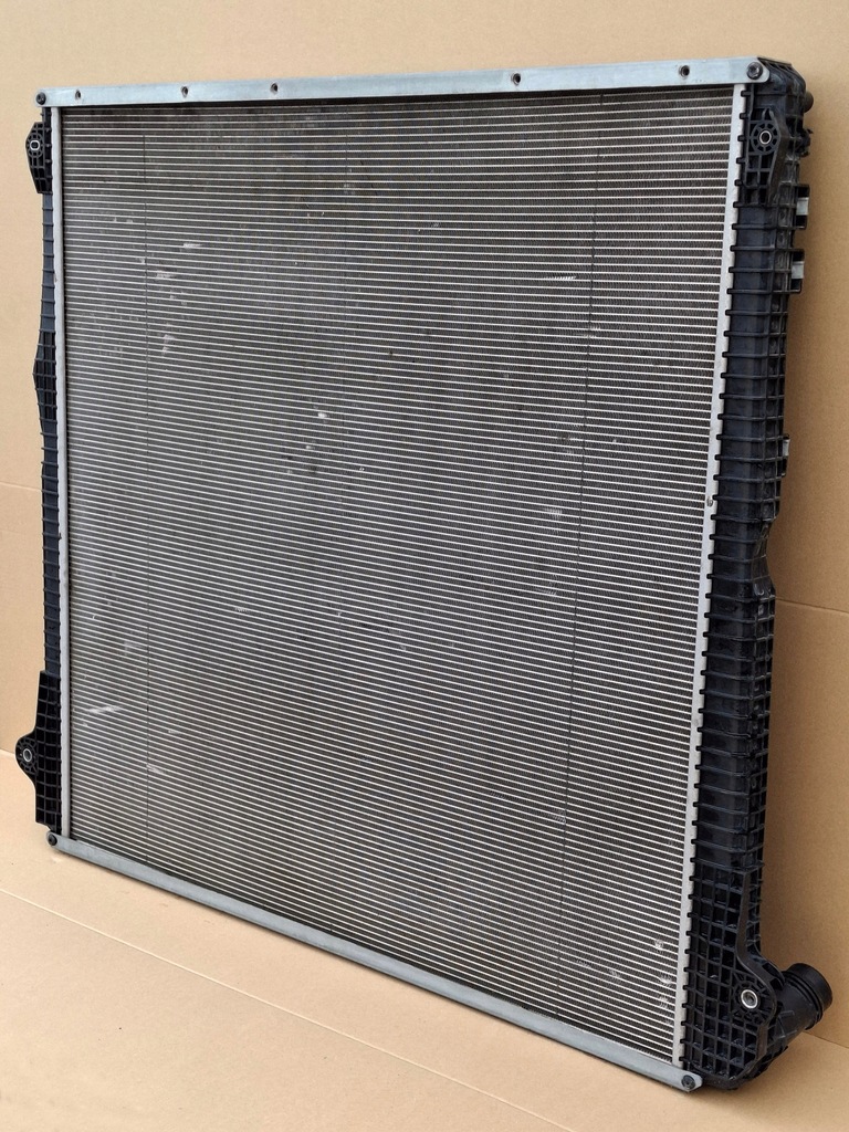 фото №14, Scania r s ngt радиатор жидкость wody 2552202