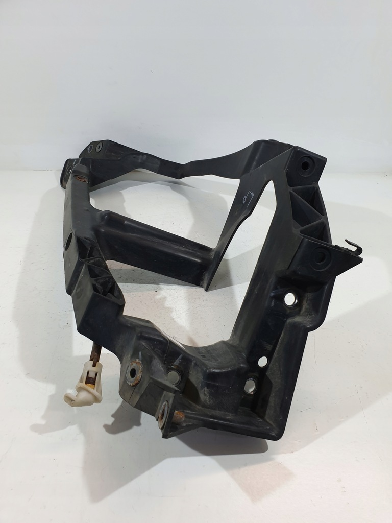 фото №6, Кронштейн лампы левый перед mn105059 mitsubishi colt cz3 vi 05r