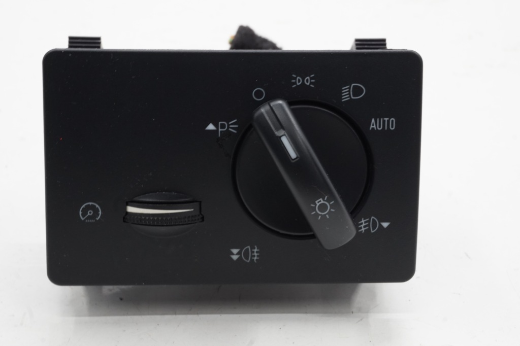 фото №1, Ford kuga mk1 10r переключатель света 7m5t-13a024-ka