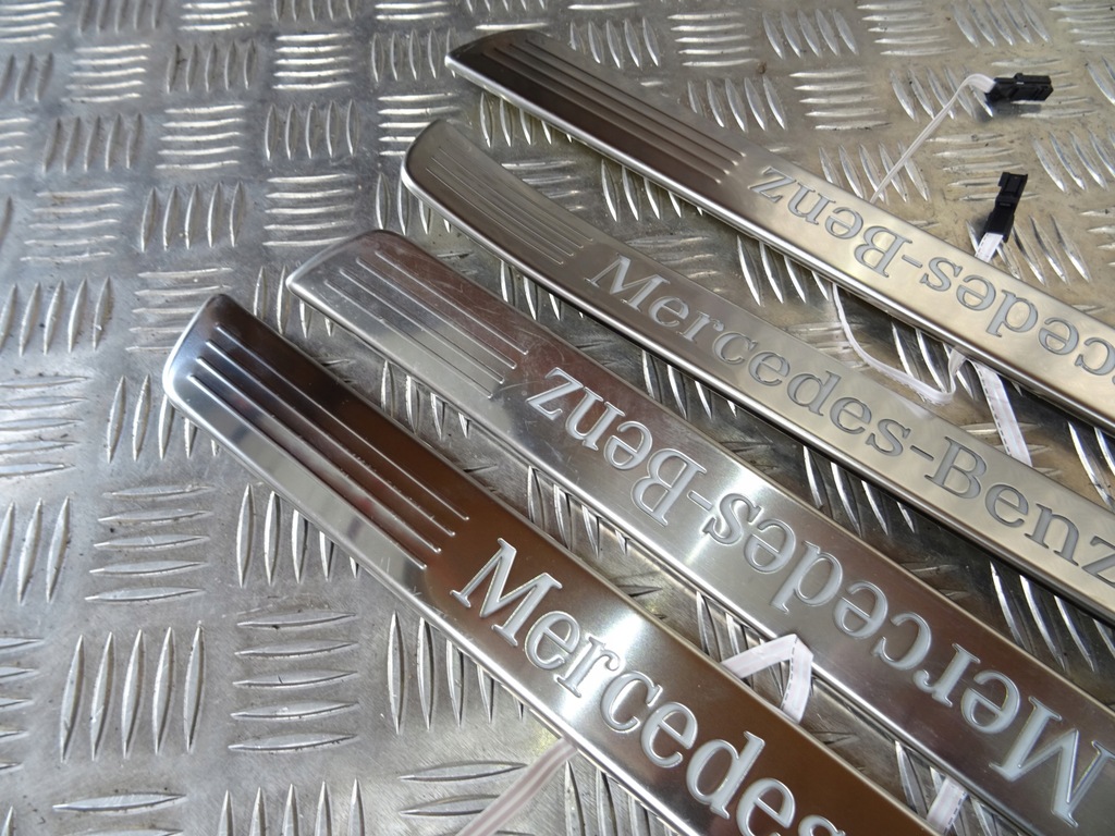 фото №5, Mercedes gle w167 накладки подсвечиваемые пороговые