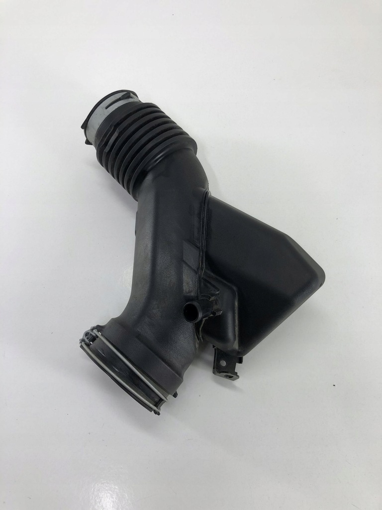 фото №6, Toyota rav 4 xa40 2018 часть трубы впуска воздуха