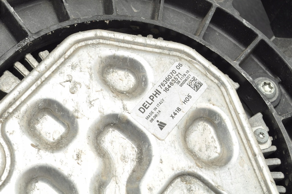 фото №9, Mini f56 bmw f39 f45 f46 1.2 вентилятор радиатора 7617609