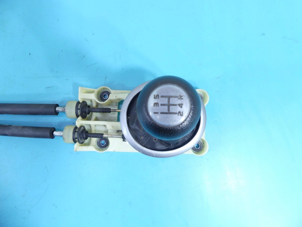 фото №11, Рычаг тросы домкрат suzuki swift mk6 1.3 16v