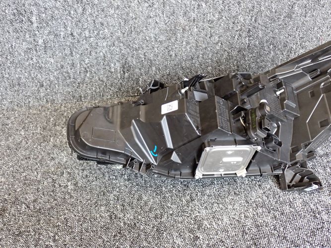 фото №7, Renault clio v colt led lift 23- фара правый лампа правая 260103507r