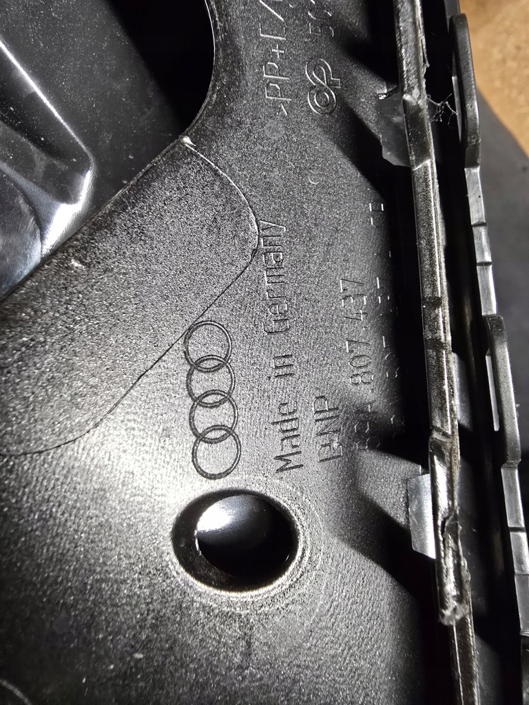 фото №6, Кутик бампера лівий перед audi q4 e-tron 89a