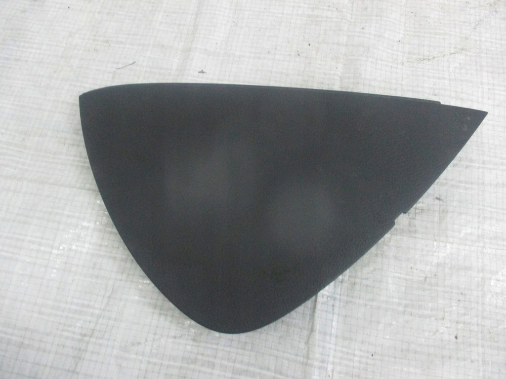 фото №1, Заглушка консоли правая passat b6 3c1858218a