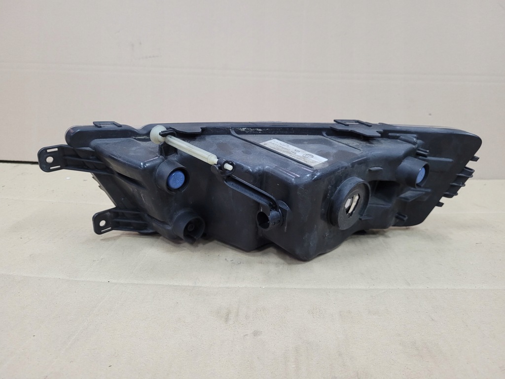 фото №4, Протитуманна фара правий skoda rapid 5ja941700