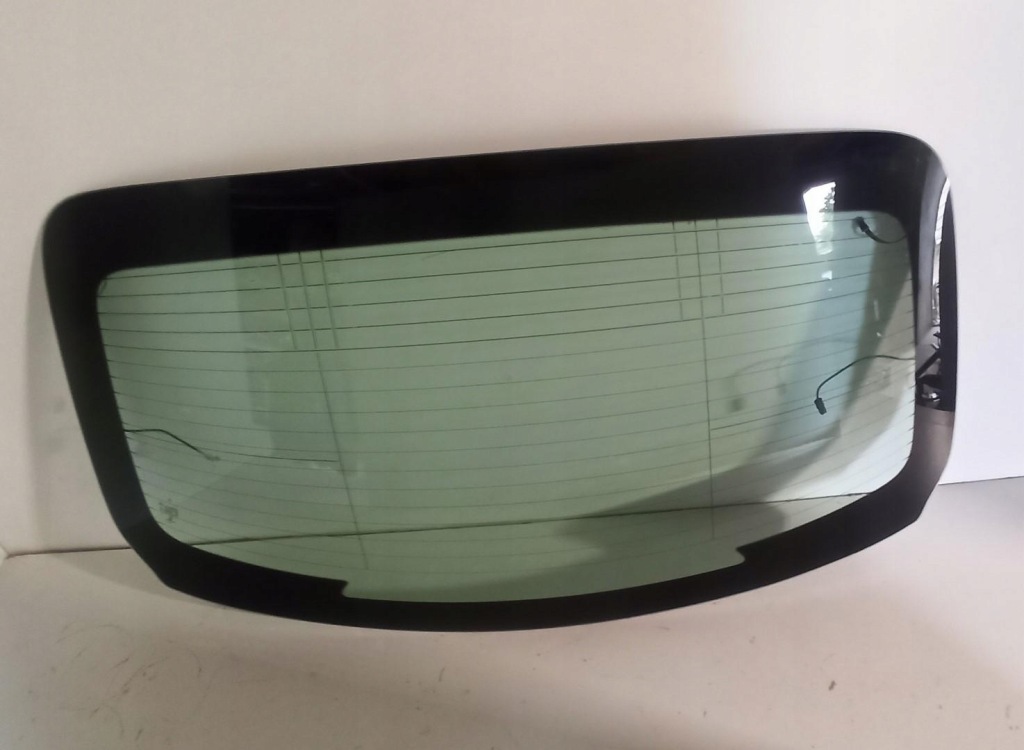 фото №1, Mercedes w205 скло задня sedan 2014 a2056704600