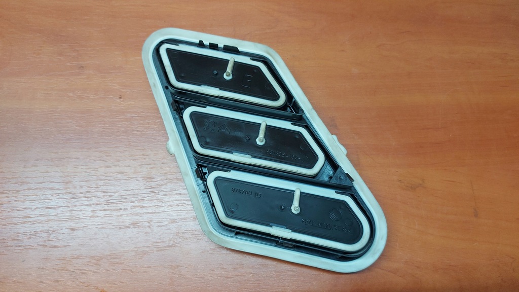 фото №1, Решітка вентиляції toyota proace city 19-