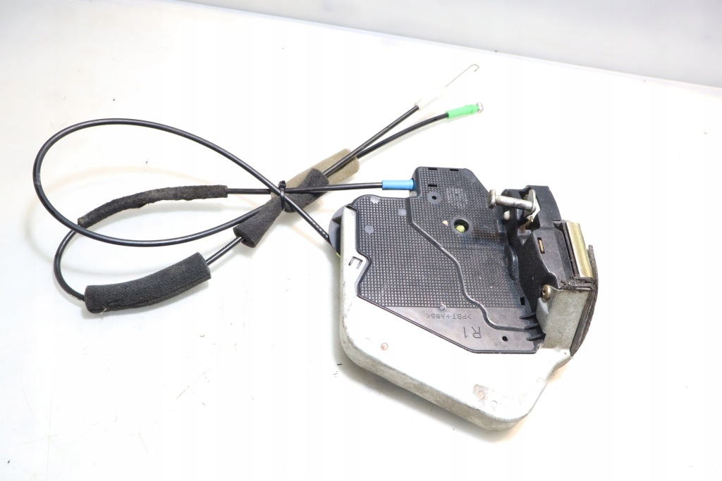 фото №3, Замок правый задняя дверь toyota avensis ii t25