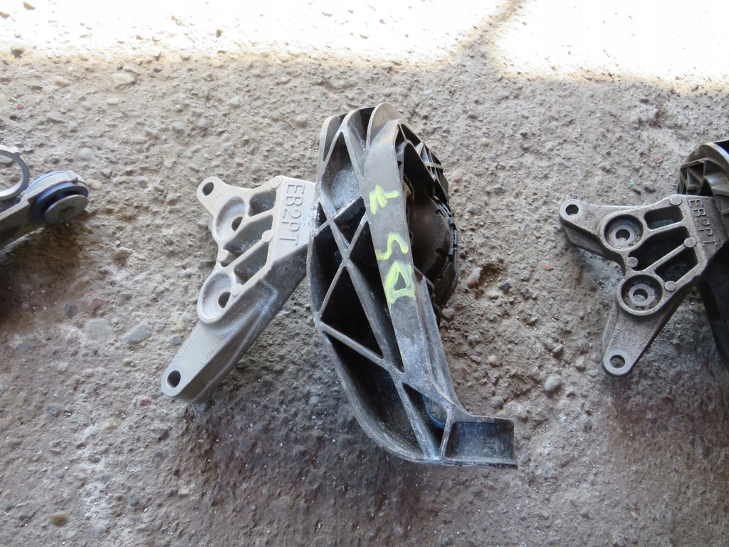 фото №1, Кронштейн кронштейн citroen ds7