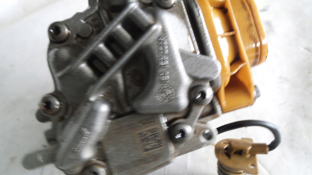 Насос масляна маслоприймач nissan micra k14 2020r 150107908r dacia renault 0.9 1.2 Зі Шроту