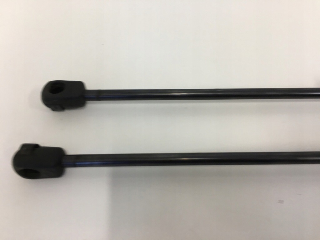 фото №7, Привід кришки багажника задня vw golf 5 plus