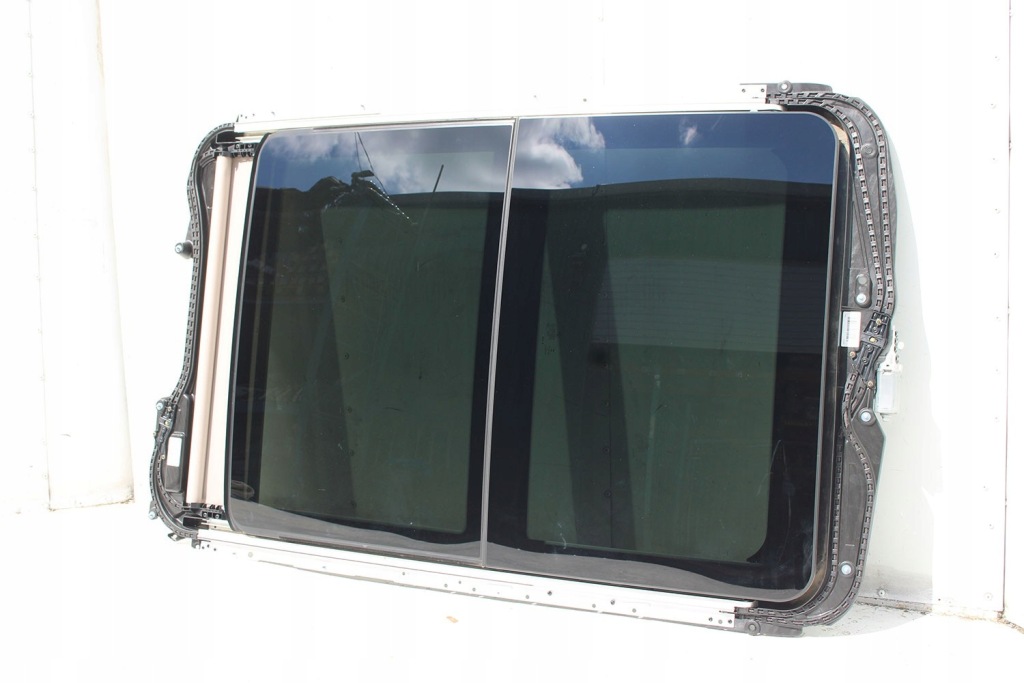фото №11, Bmw 2 f46 шторка крыша 7371803 solar панорамный люк стеклянный люк prze