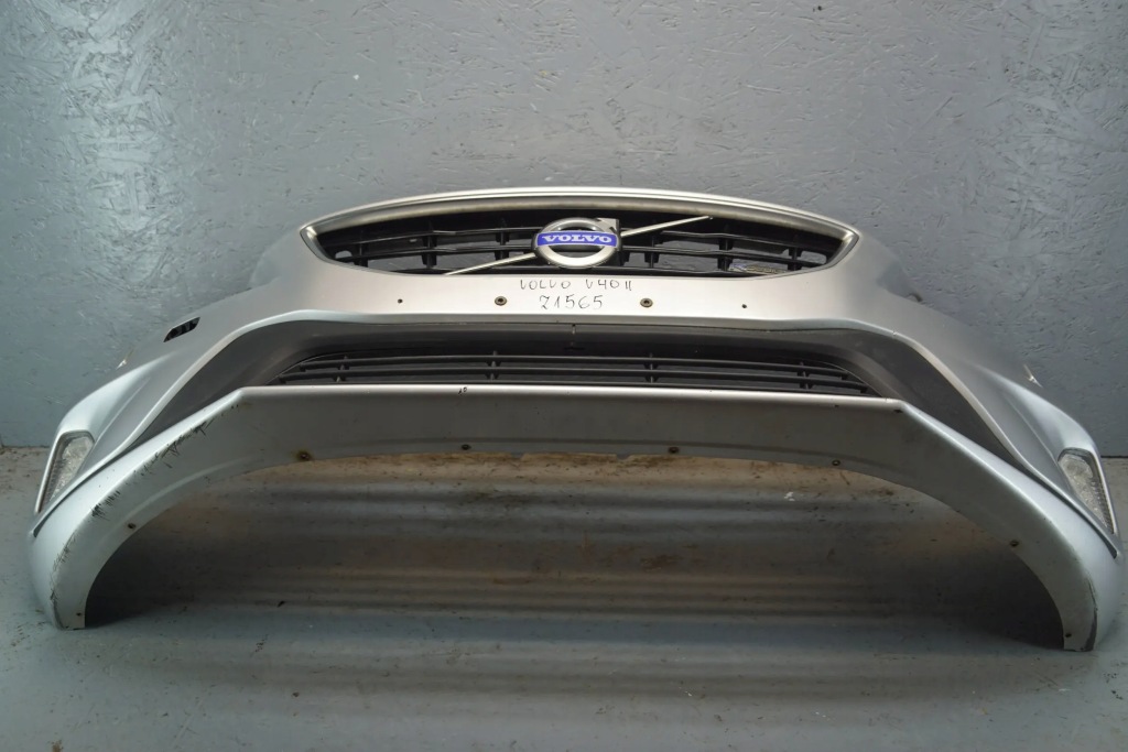 Бампер перед volvo v40 ii r-design sppryski 711-16 z1565 Цена